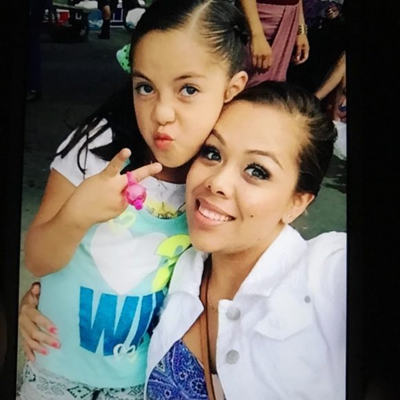 Meet your Posher, Erica - Picture 1 of 1